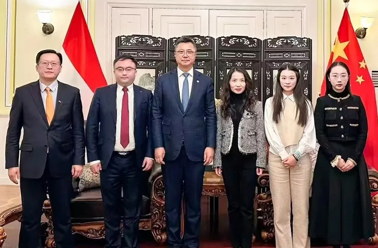 迅鐳激光董事長拜會匈牙利國家議會副主席歐拉·勞約什、中國駐匈