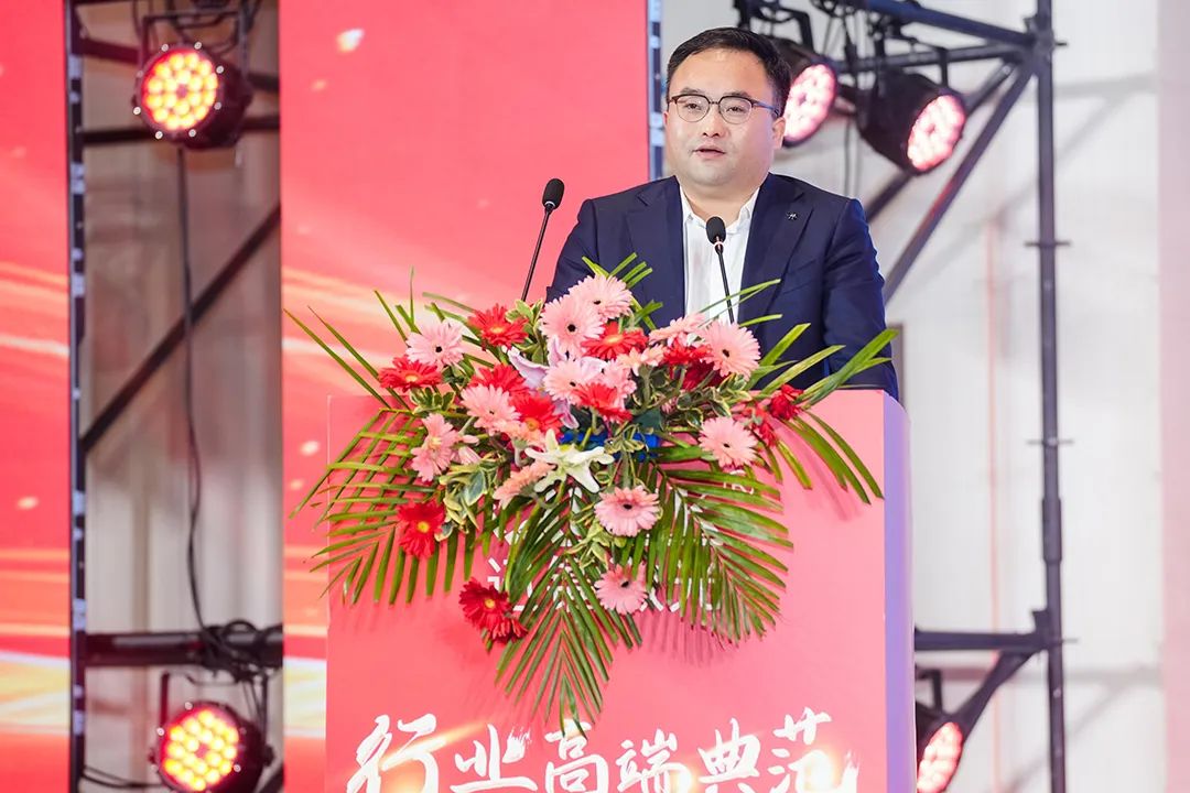 靈蟒賀歲，華章共啟 | 迅鐳激光2024年度工作總結(jié)會(huì)議暨年終盛典圓滿舉行！(圖12)