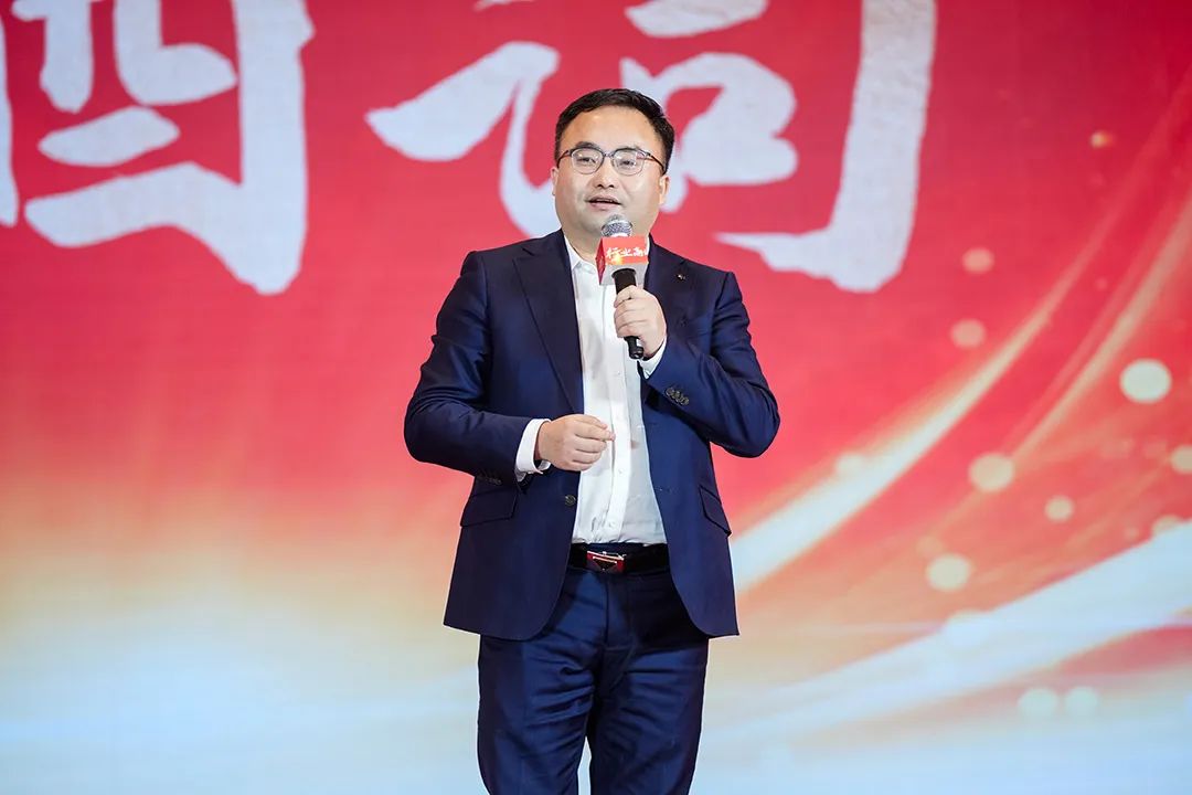 靈蟒賀歲，華章共啟 | 迅鐳激光2024年度工作總結(jié)會(huì)議暨年終盛典圓滿舉行！(圖17)