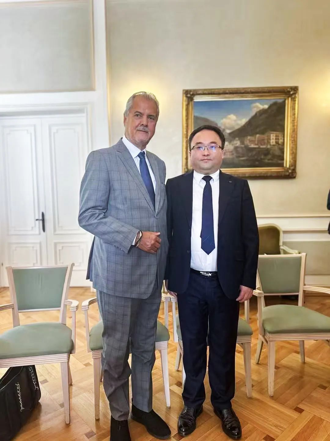 迅鐳激光董事長顏章健率隊赴歐洲進行商務考察(圖4)